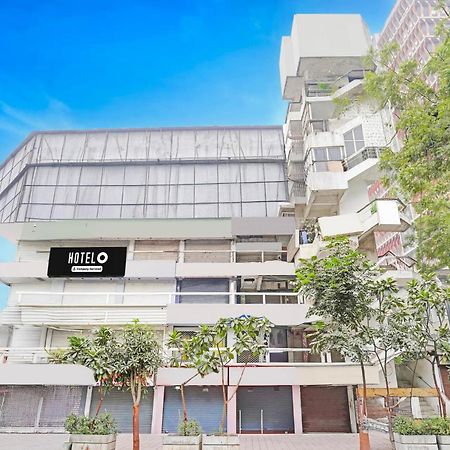 Super Hotel O Navrangpura Cg Road Formerly Hotel Yugraj Ahmedabad Exterior foto
